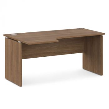 Стол письменный с заглушкой кабель-канала