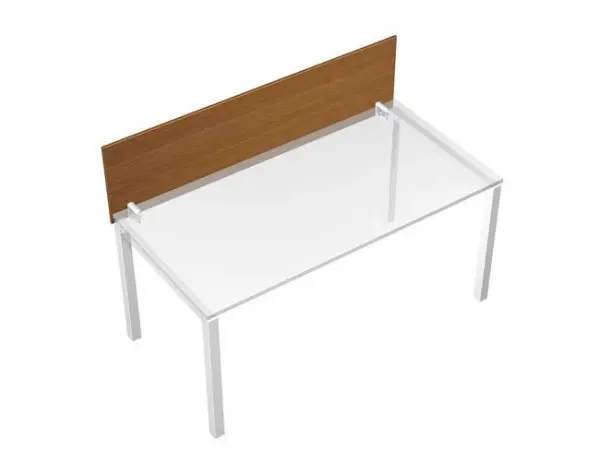 Экран настольный фронтальный (ДСП) с кронштейнами крепления КВ 816 ВС. Фото 1
