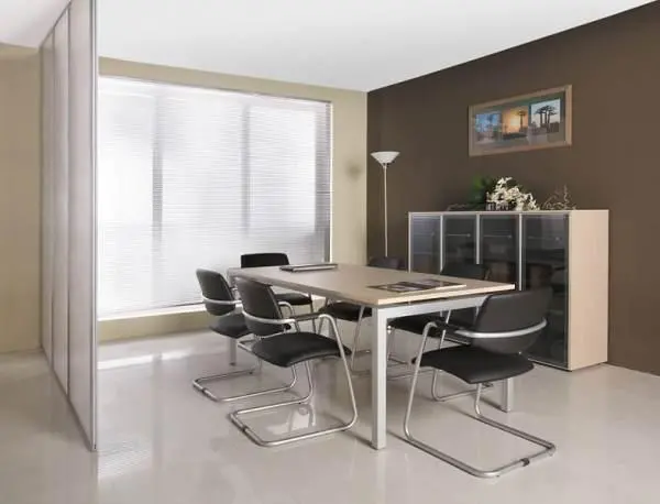 Стол для переговоров REVENTON. Фото 1